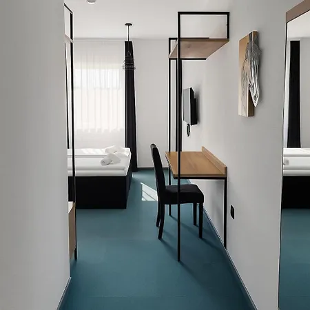 Hotel Arena Bakarni